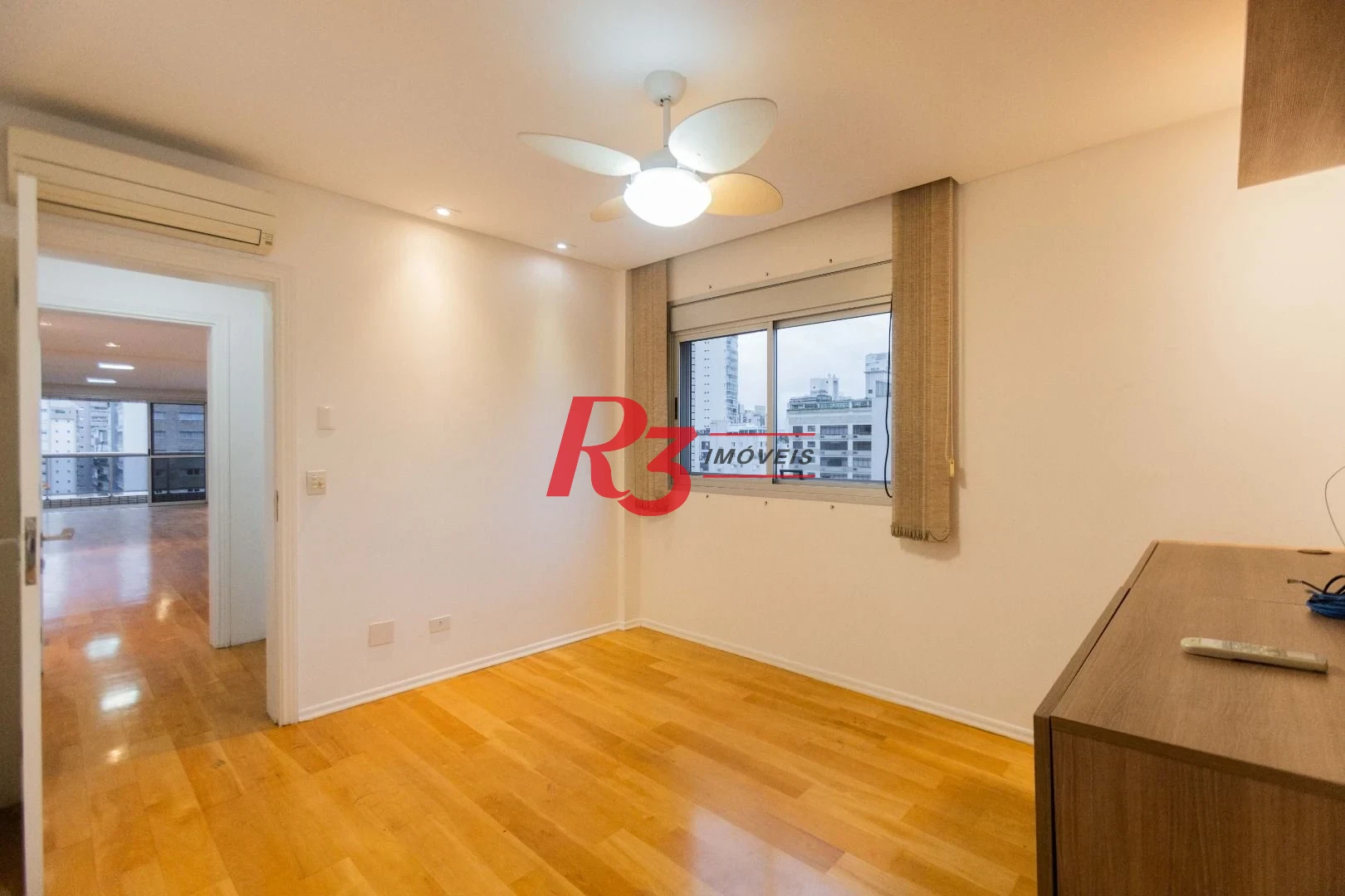 Apartamento  com 4 dormitórios à venda, 209 m² - Boqueirão - Santos/SP