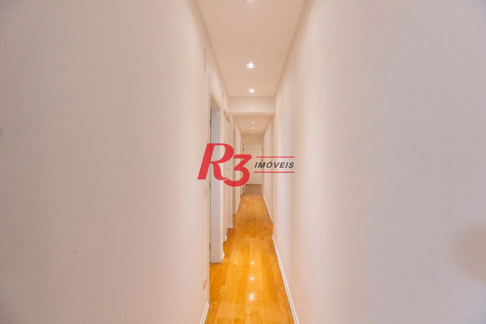 Apartamento  com 4 dormitórios à venda, 209 m² - Boqueirão - Santos/SP