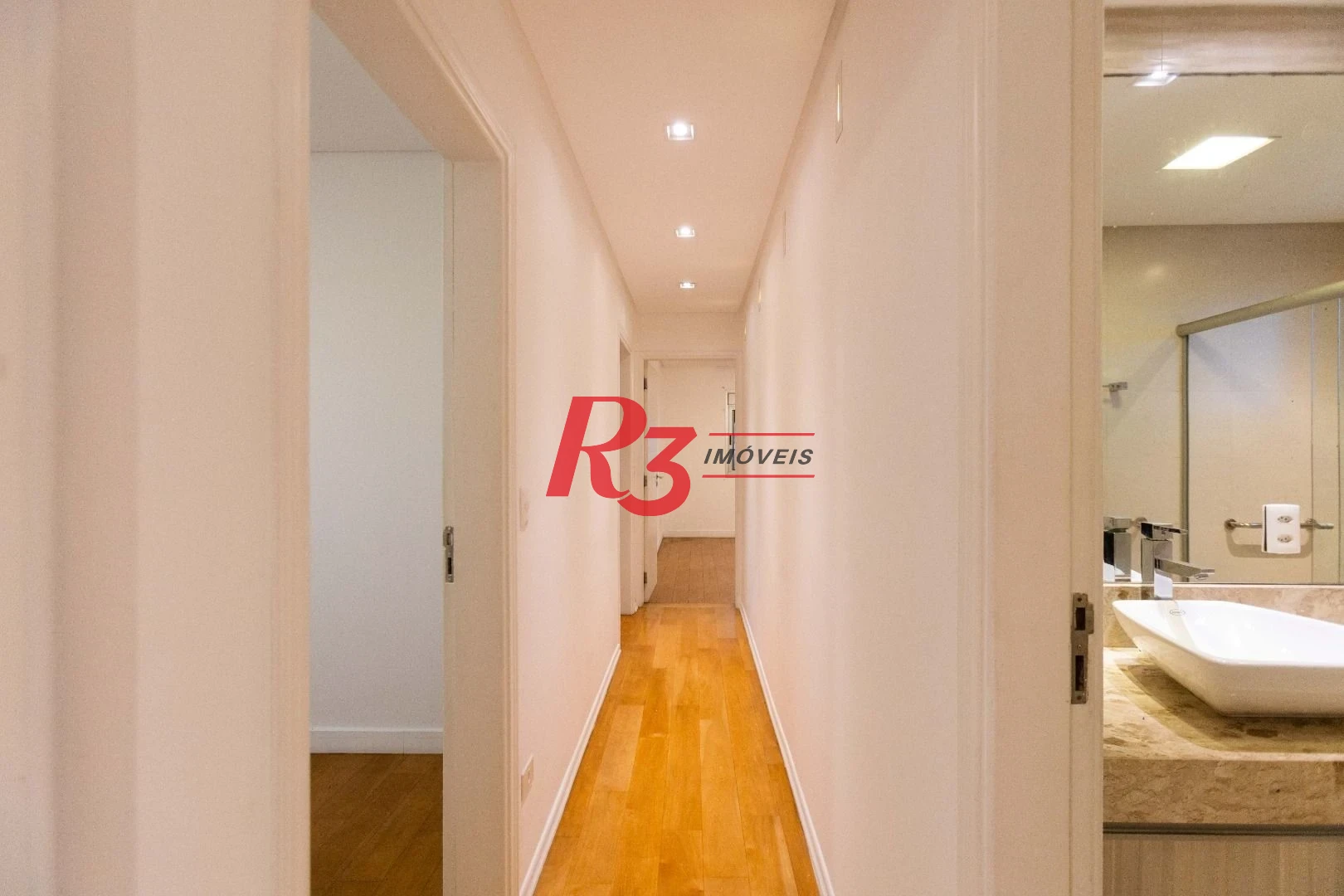 Apartamento  com 4 dormitórios à venda, 209 m² - Boqueirão - Santos/SP