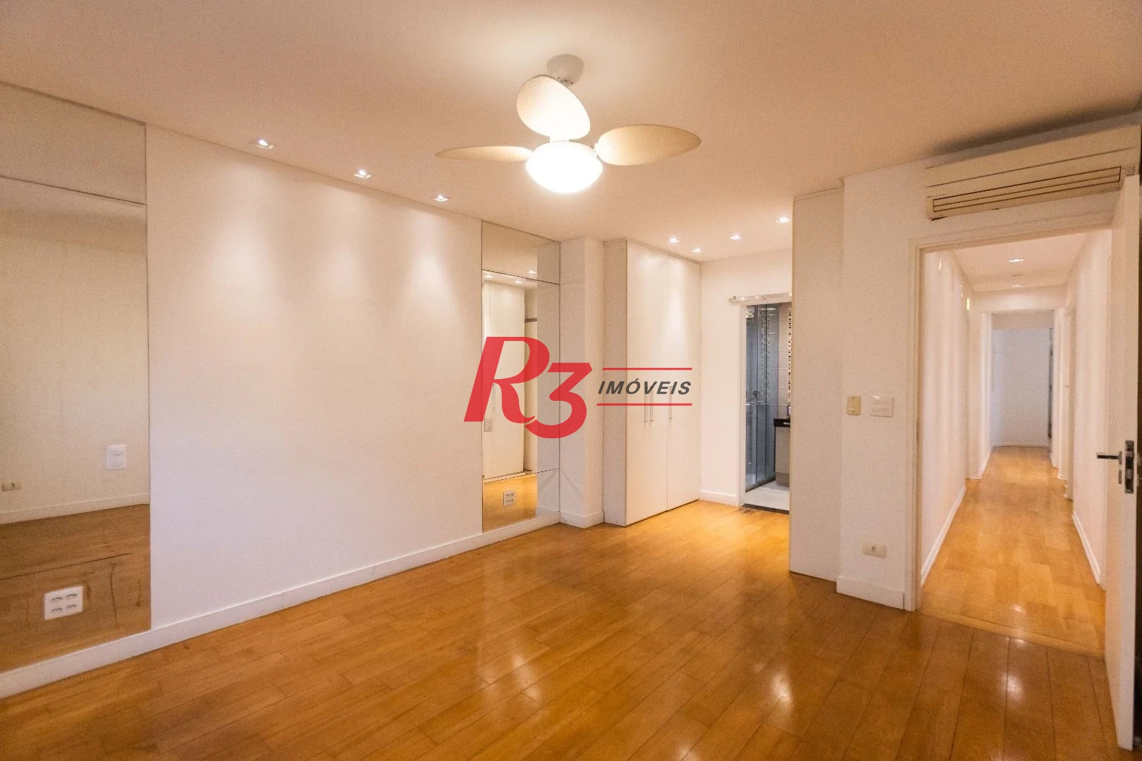 Apartamento  com 4 dormitórios à venda, 209 m² - Boqueirão - Santos/SP