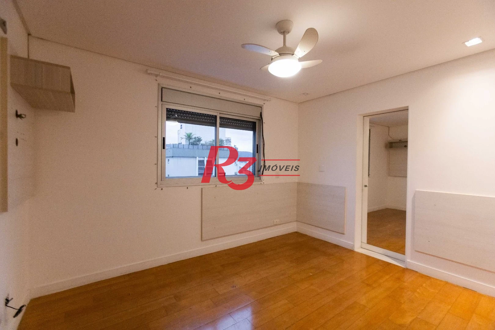 Apartamento  com 4 dormitórios à venda, 209 m² - Boqueirão - Santos/SP