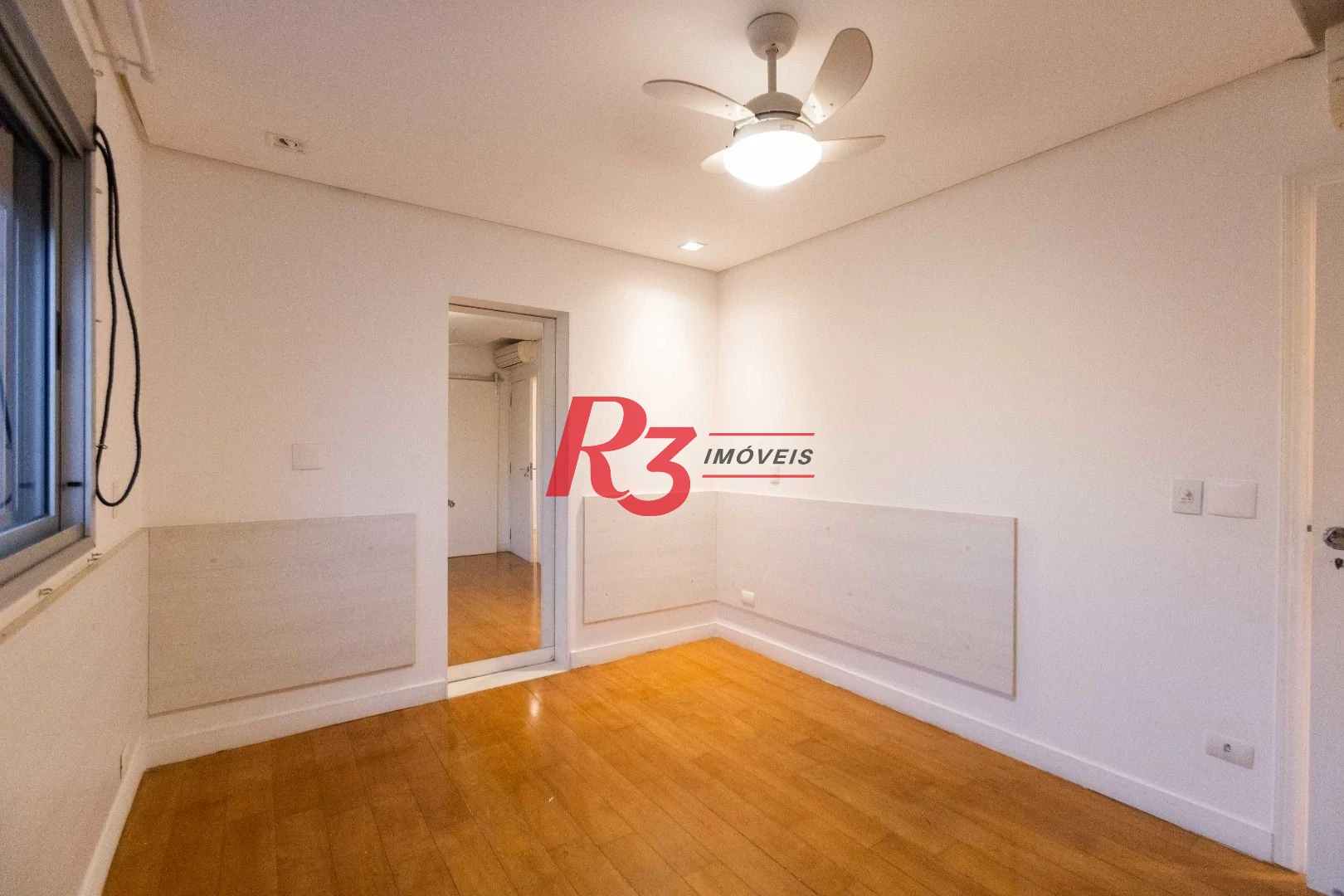 Apartamento  com 4 dormitórios à venda, 209 m² - Boqueirão - Santos/SP