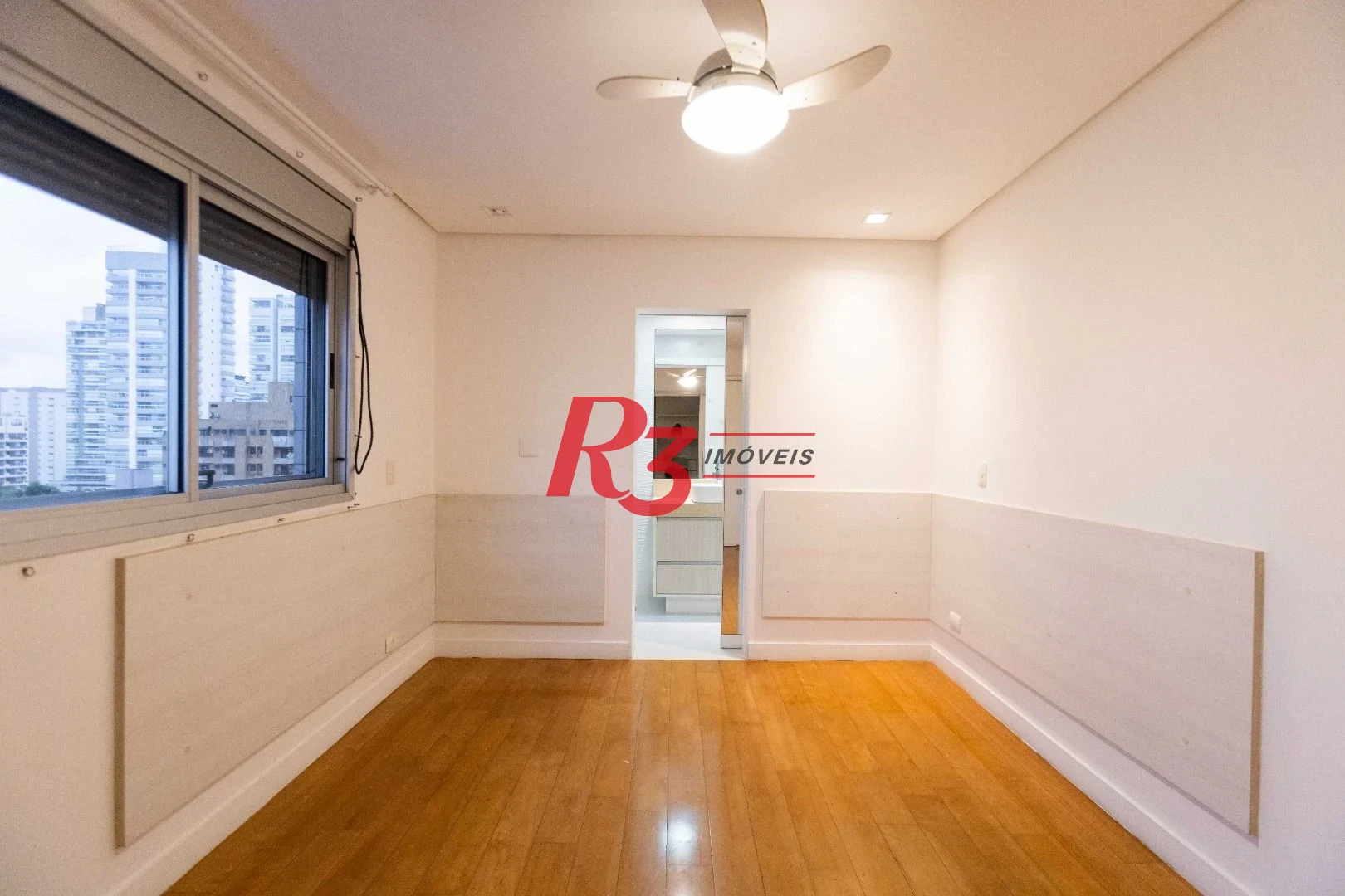 Apartamento  com 4 dormitórios à venda, 209 m² - Boqueirão - Santos/SP