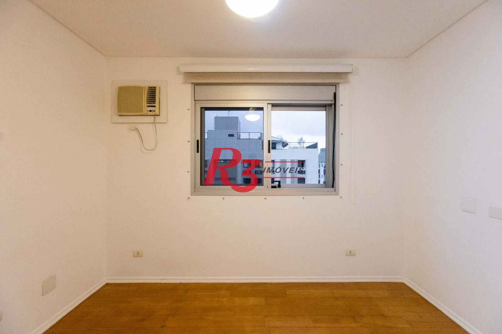 Apartamento  com 4 dormitórios à venda, 209 m² - Boqueirão - Santos/SP