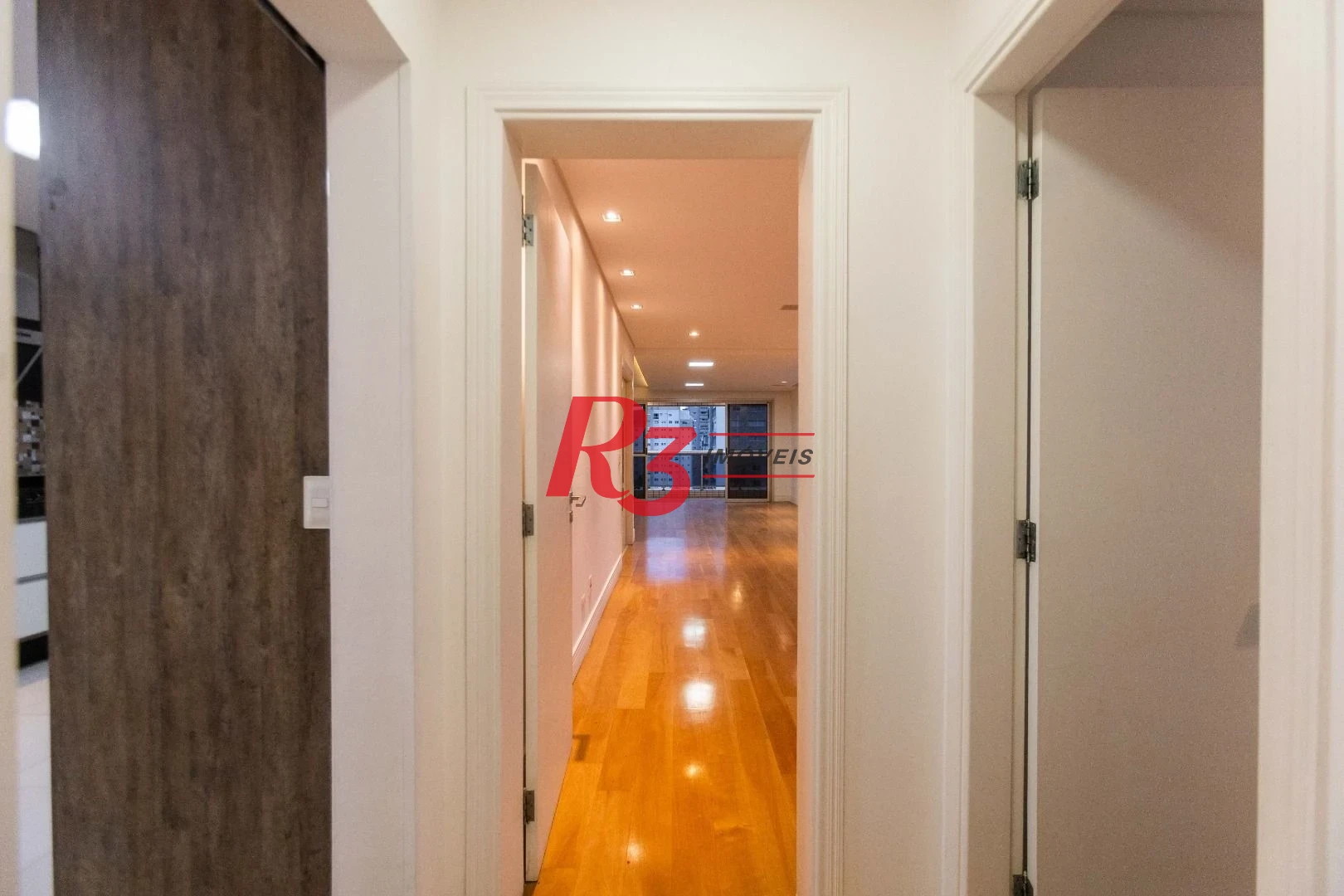 Apartamento  com 4 dormitórios à venda, 209 m² - Boqueirão - Santos/SP