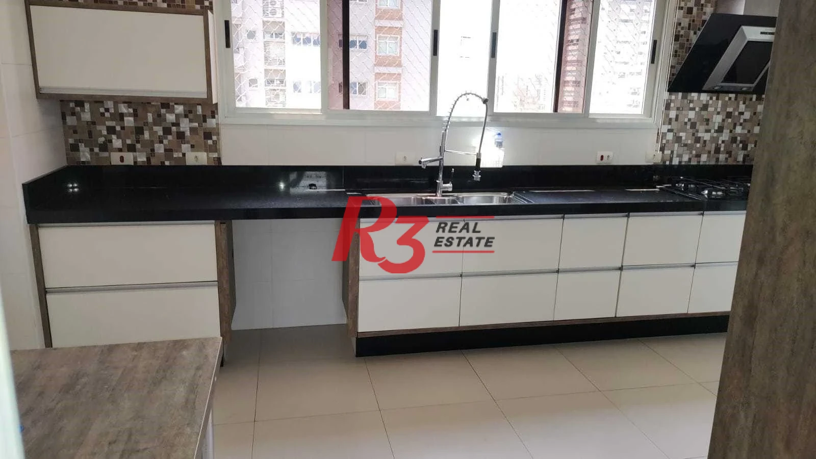 Apartamento  com 4 dormitórios à venda, 209 m² - Boqueirão - Santos/SP
