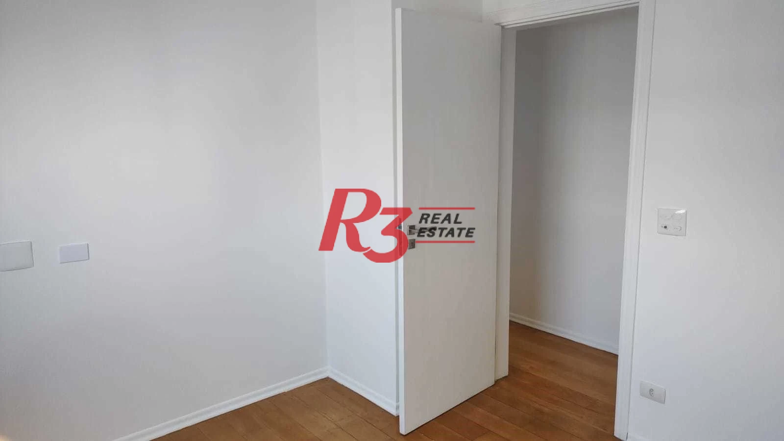 Apartamento  com 4 dormitórios à venda, 209 m² - Boqueirão - Santos/SP