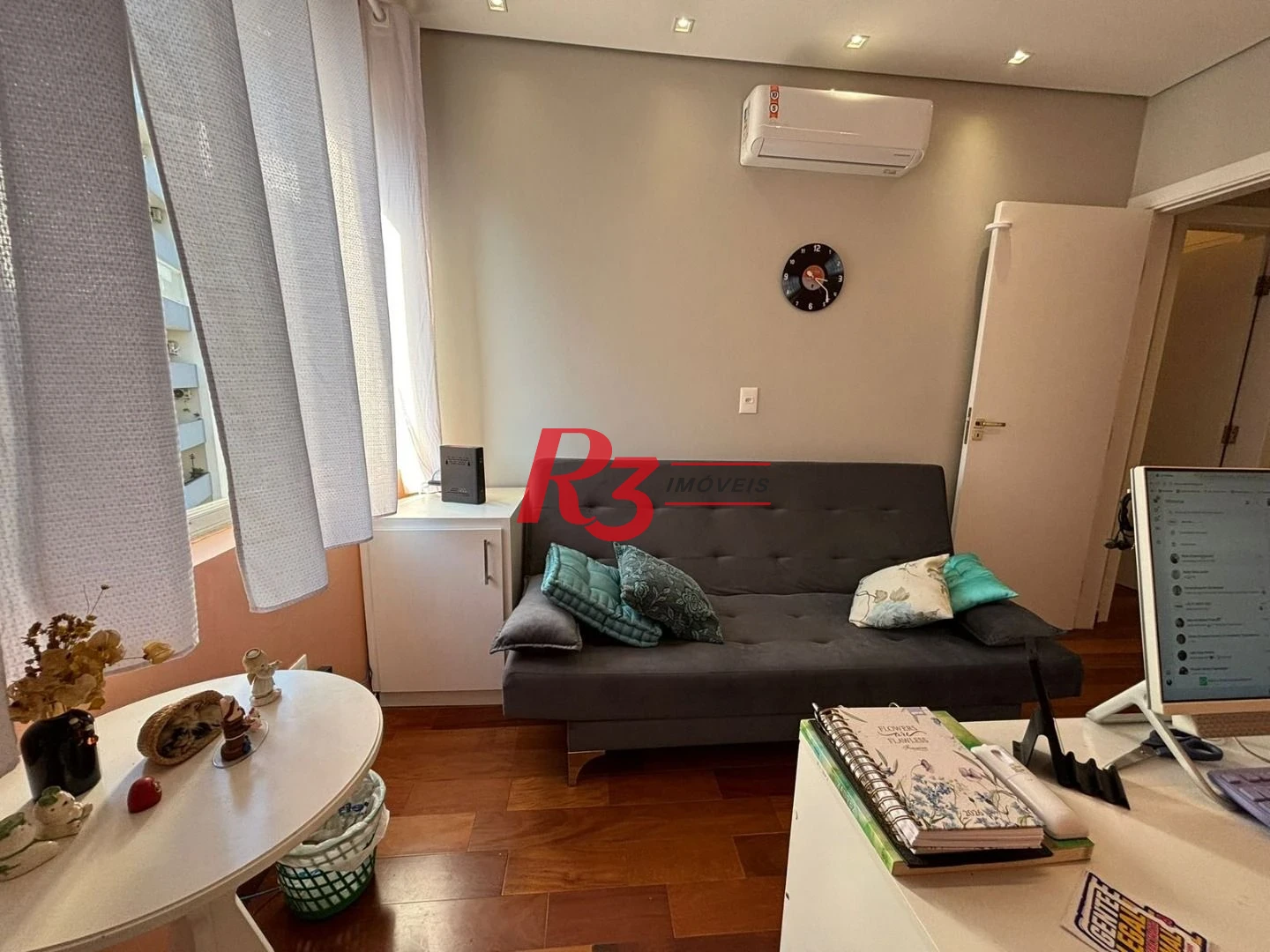 Apartamento com 3 dormitórios à venda, 188 m² por R$ 1.600.000,00 - Boqueirão - Santos/SP