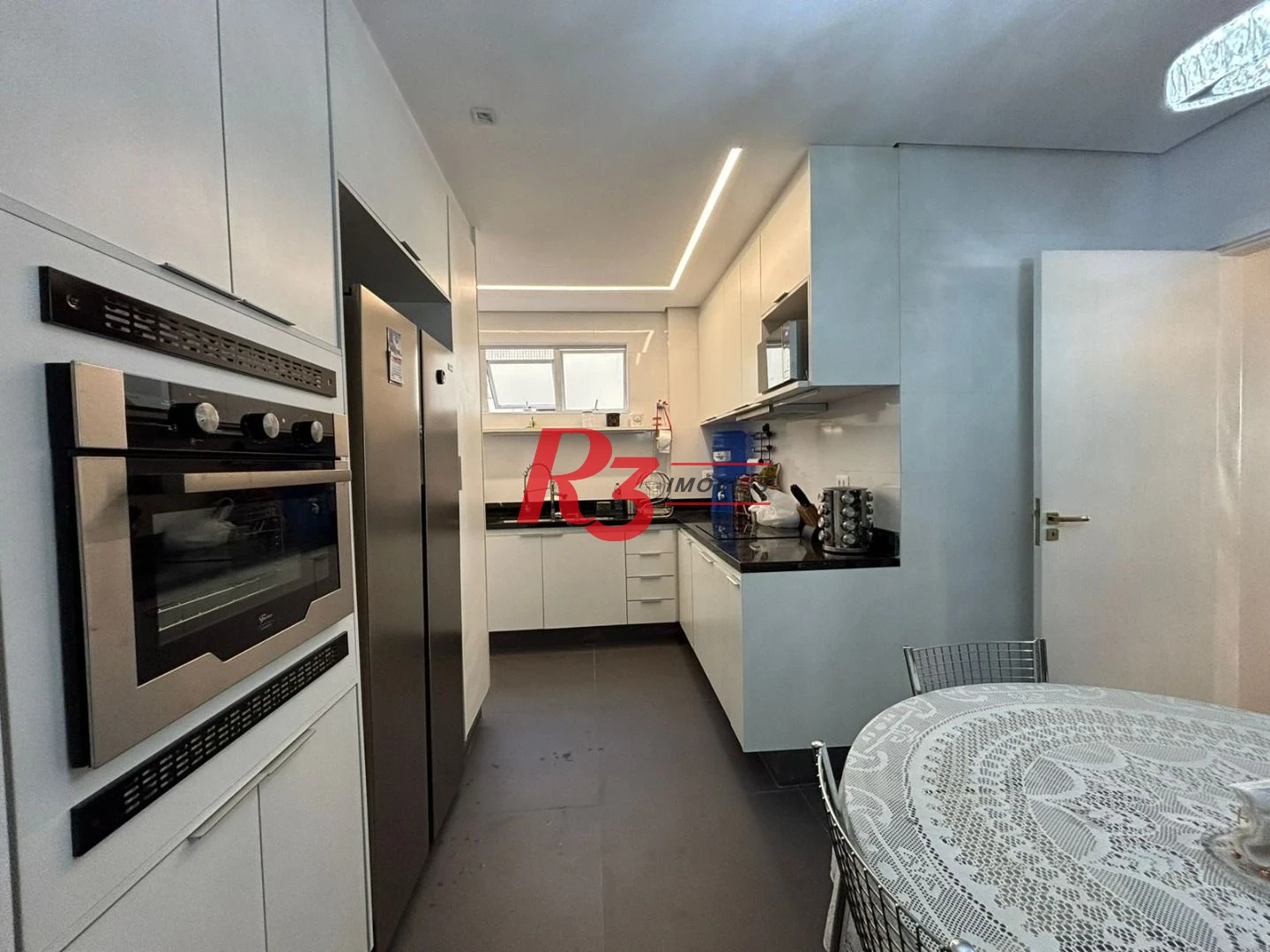 Apartamento com 3 dormitórios à venda, 188 m² por R$ 1.600.000,00 - Boqueirão - Santos/SP