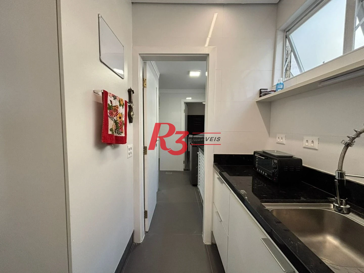 Apartamento com 3 dormitórios à venda, 188 m² por R$ 1.600.000,00 - Boqueirão - Santos/SP