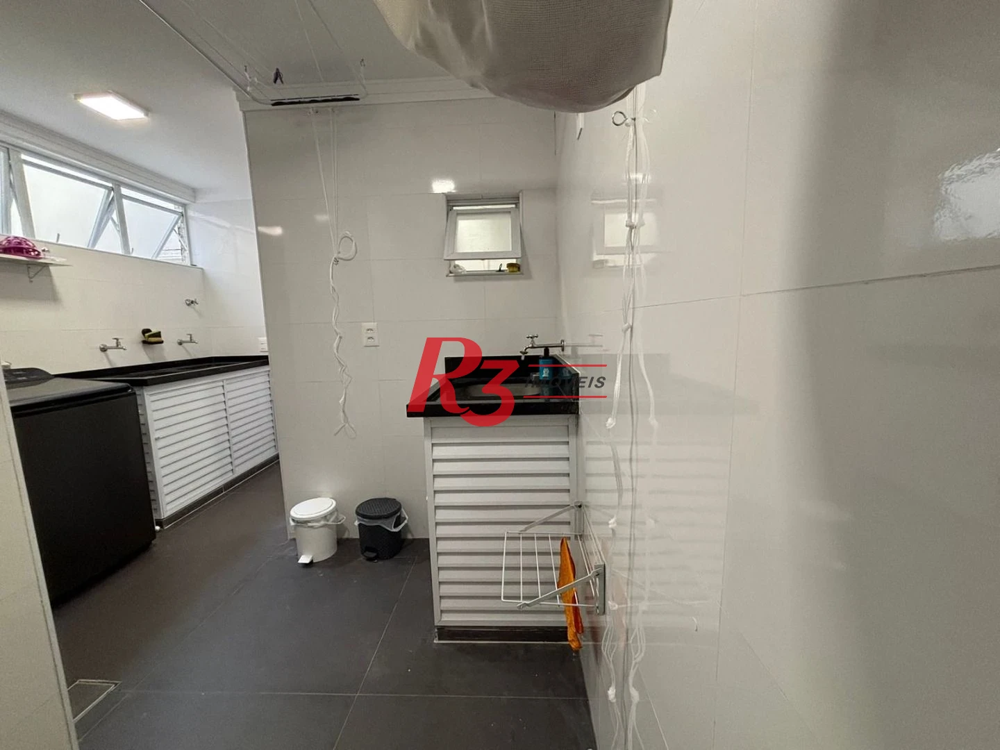 Apartamento com 3 dormitórios à venda, 188 m² por R$ 1.600.000,00 - Boqueirão - Santos/SP