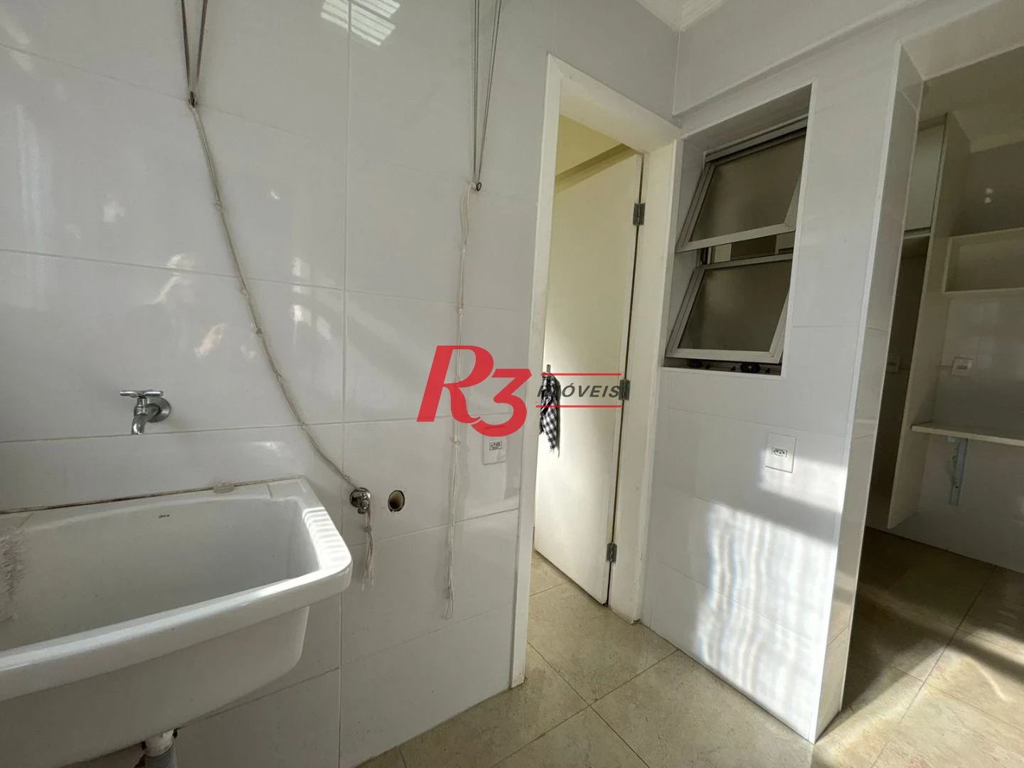 Apartamento com 3 dormitórios à venda, 188 m² por R$ 1.600.000,00 - Boqueirão - Santos/SP