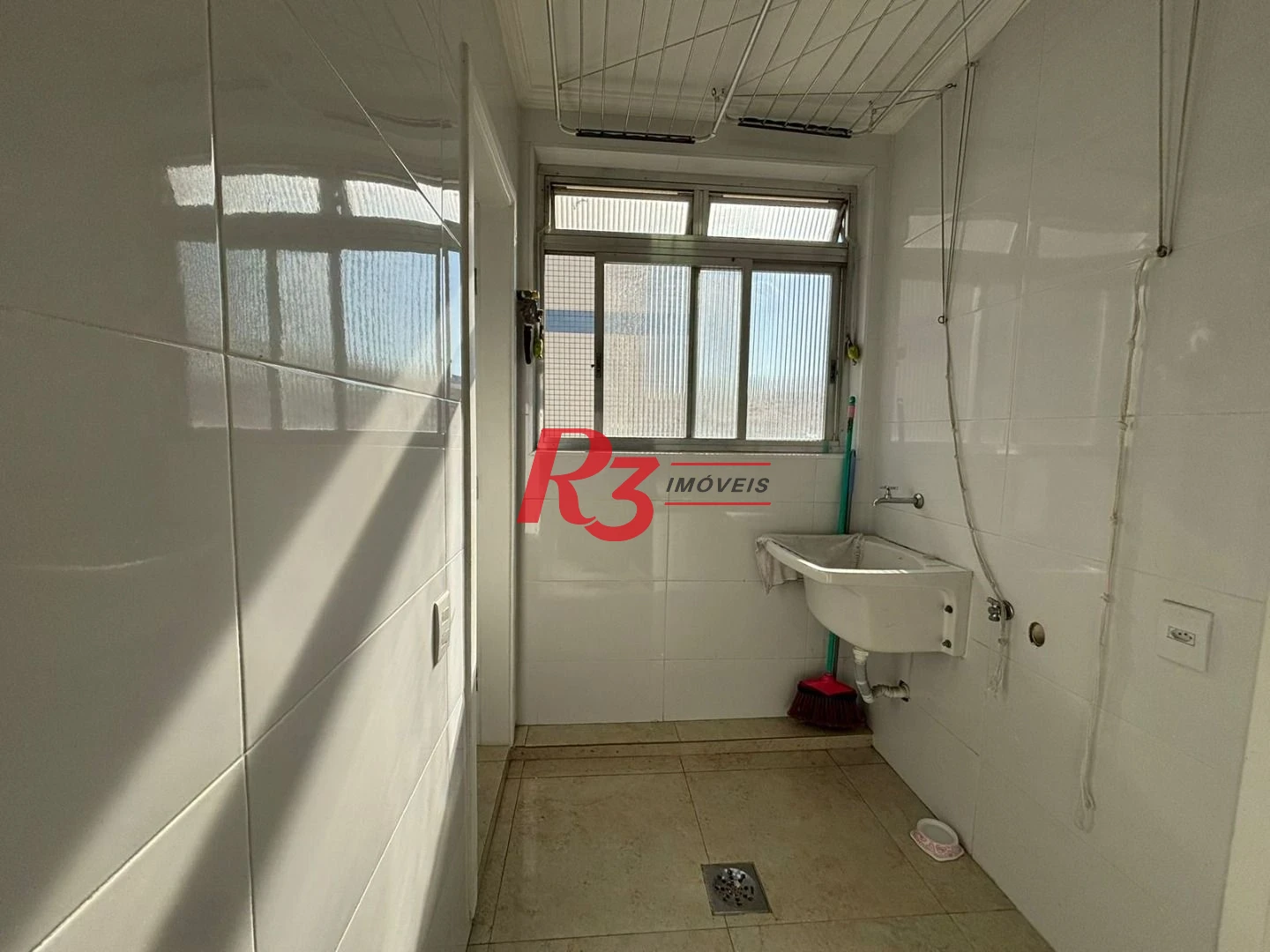 Apartamento com 3 dormitórios à venda, 188 m² por R$ 1.600.000,00 - Boqueirão - Santos/SP