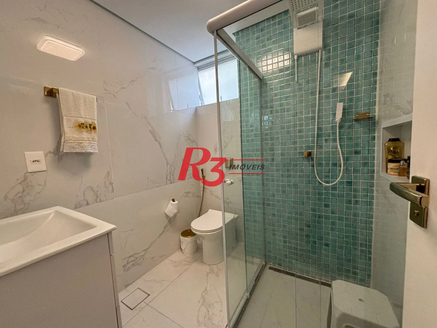 Apartamento com 3 dormitórios à venda, 188 m² por R$ 1.600.000,00 - Boqueirão - Santos/SP