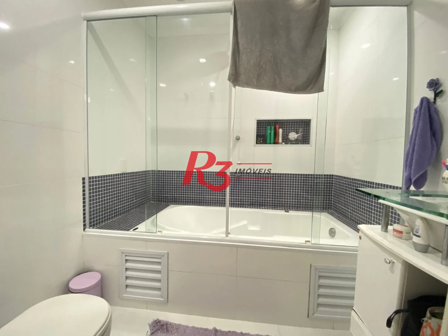 Sobrado à venda, 212 m² por R$ 1.500.000,00 - Embaré - Santos/SP