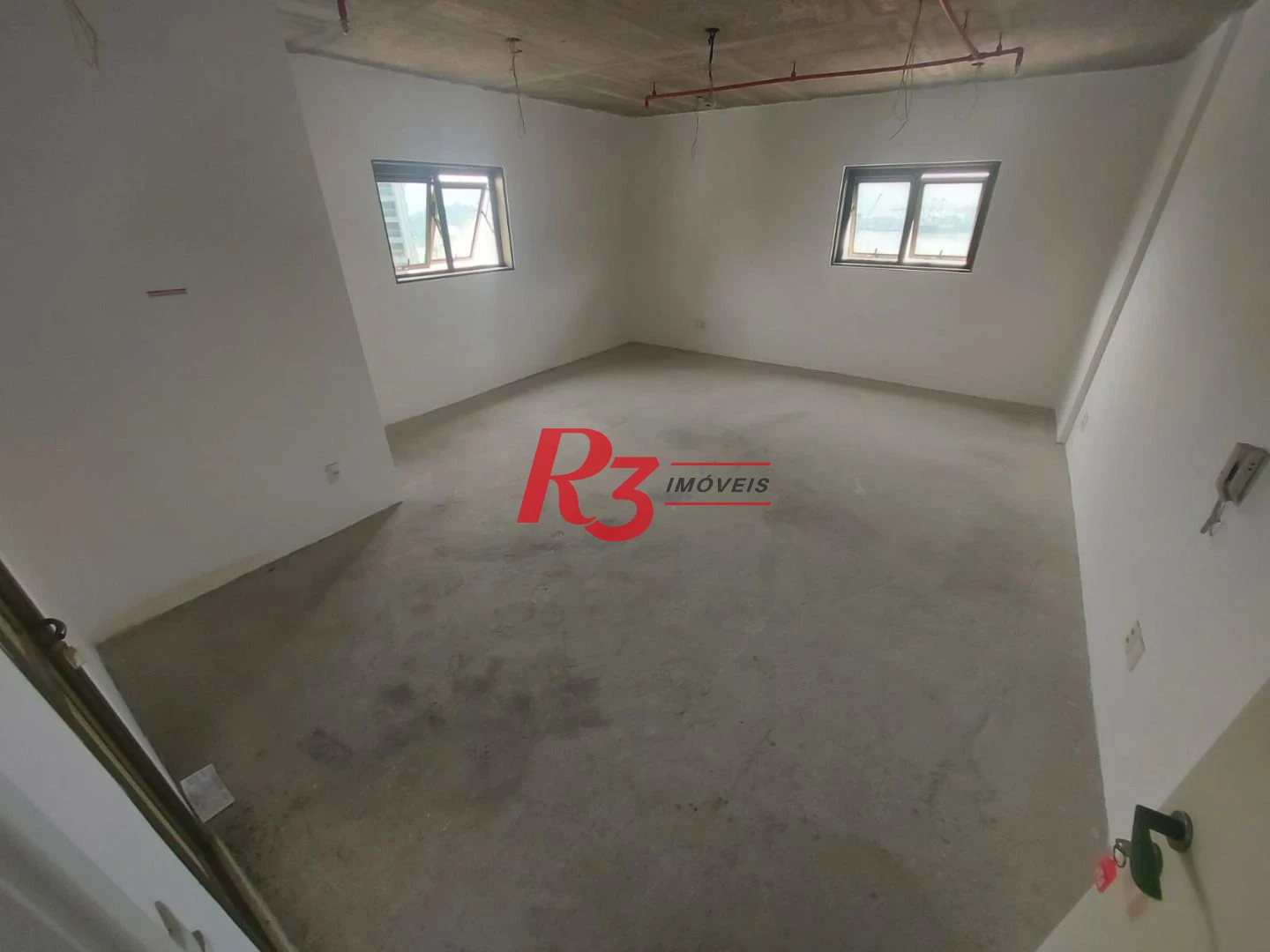 Sala à venda, 43 m² por R$ 230.000,00 - Valongo - Santos/SP