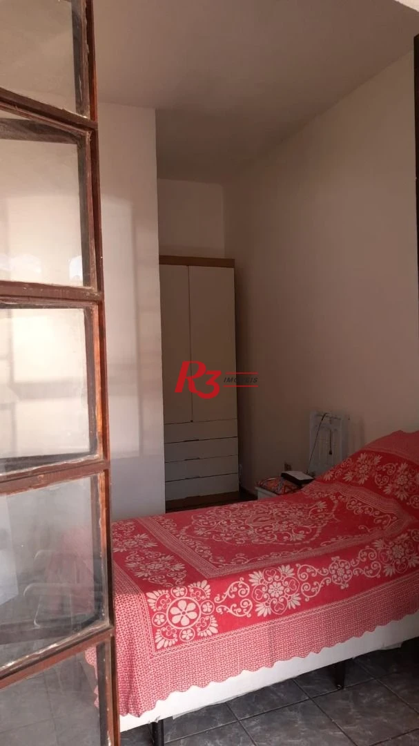 Sobrado com 3 dormitórios à venda, 119 m² por R$ 450.000 no Centro de São Vicente/SP