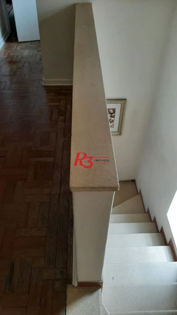 Casa com 4 dormitórios à venda, 251 m² por R$ 2.146.000,00 - Marapé - Santos/SP