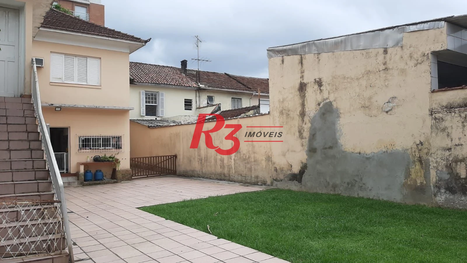 Casa com 4 dormitórios à venda, 251 m² por R$ 2.146.000,00 - Marapé - Santos/SP