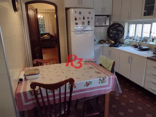 Casa com 4 dormitórios à venda, 251 m² por R$ 2.146.000,00 - Marapé - Santos/SP