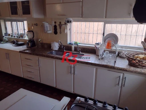 Casa com 4 dormitórios à venda, 251 m² por R$ 2.146.000,00 - Marapé - Santos/SP