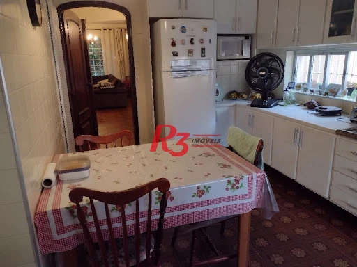 Casa com 4 dormitórios à venda, 251 m² por R$ 2.146.000,00 - Marapé - Santos/SP