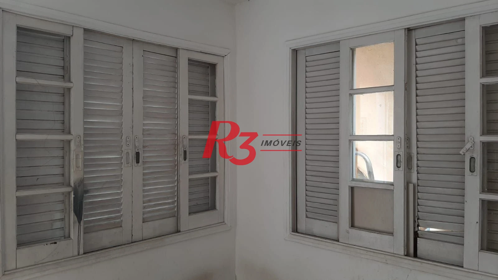 Casa com 4 dormitórios à venda, 251 m² por R$ 2.146.000,00 - Marapé - Santos/SP