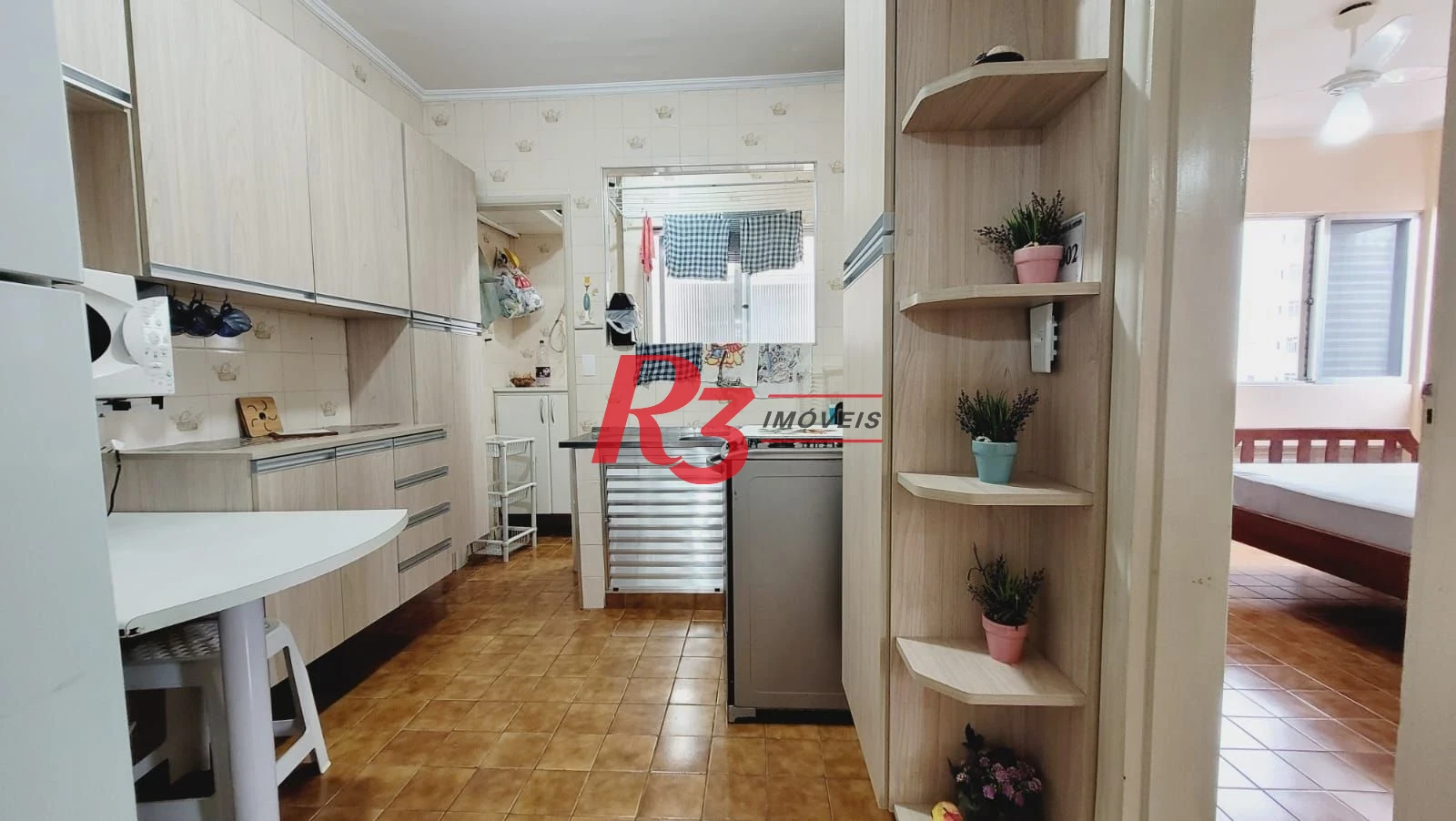 Apartamento com 2 dormitórios à venda, 97 m² por R$ 330.000,00 - Vila Assunção - Praia Grande/SP