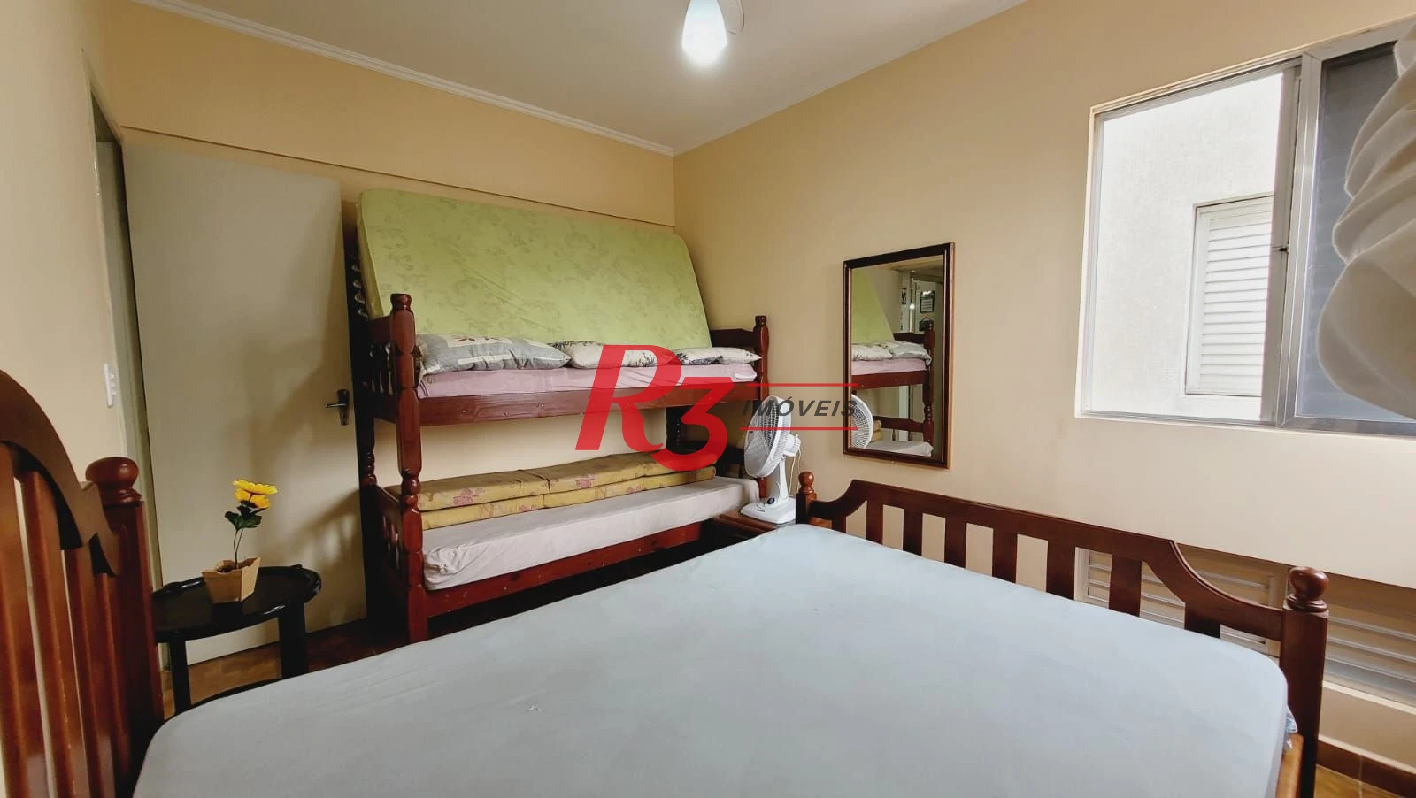 Apartamento com 2 dormitórios à venda, 97 m² por R$ 330.000,00 - Vila Assunção - Praia Grande/SP