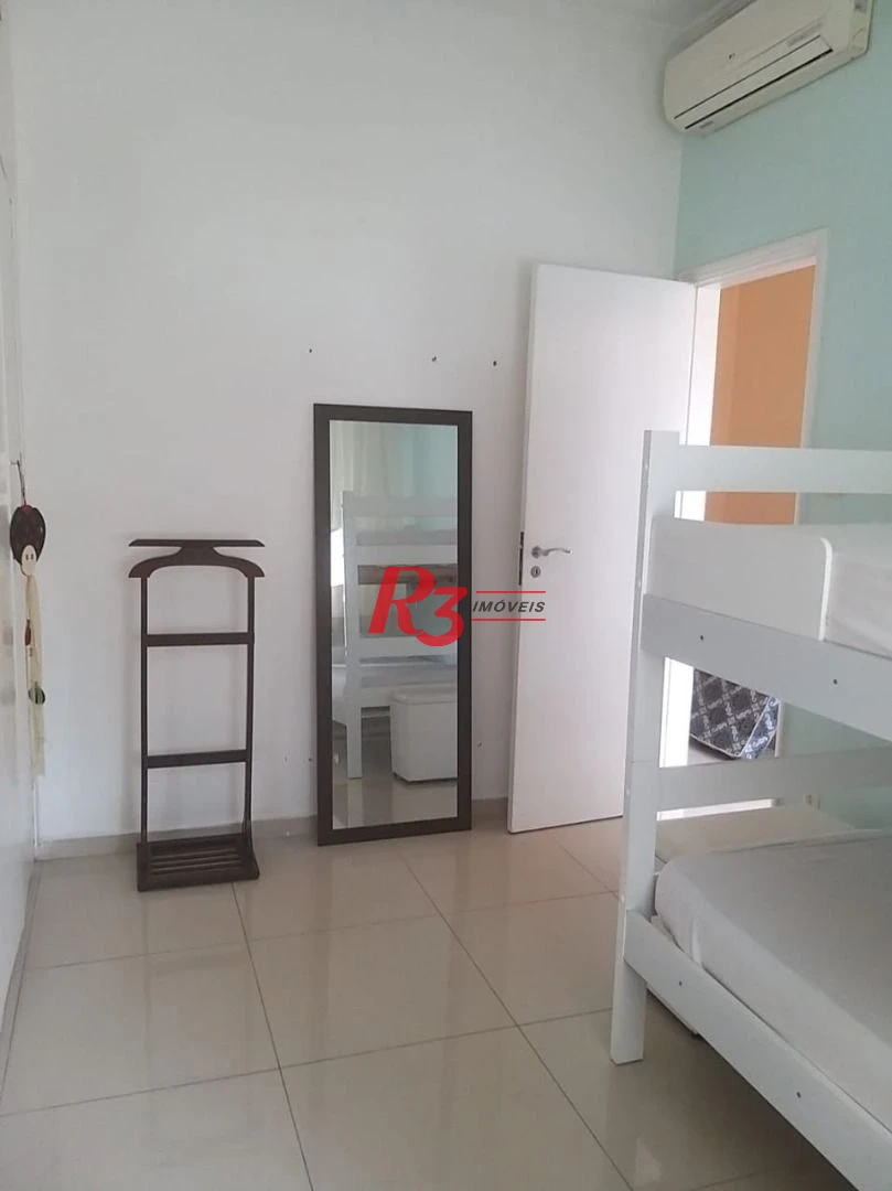 Sobrado com 4 dormitórios à venda, 180 m² por R$ 1.580.000,00 - Boqueirão - Santos/SP