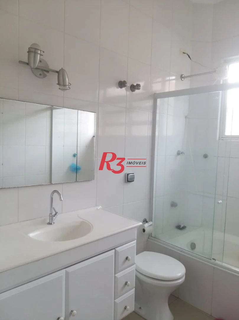 Sobrado com 4 dormitórios à venda, 180 m² por R$ 1.580.000,00 - Boqueirão - Santos/SP