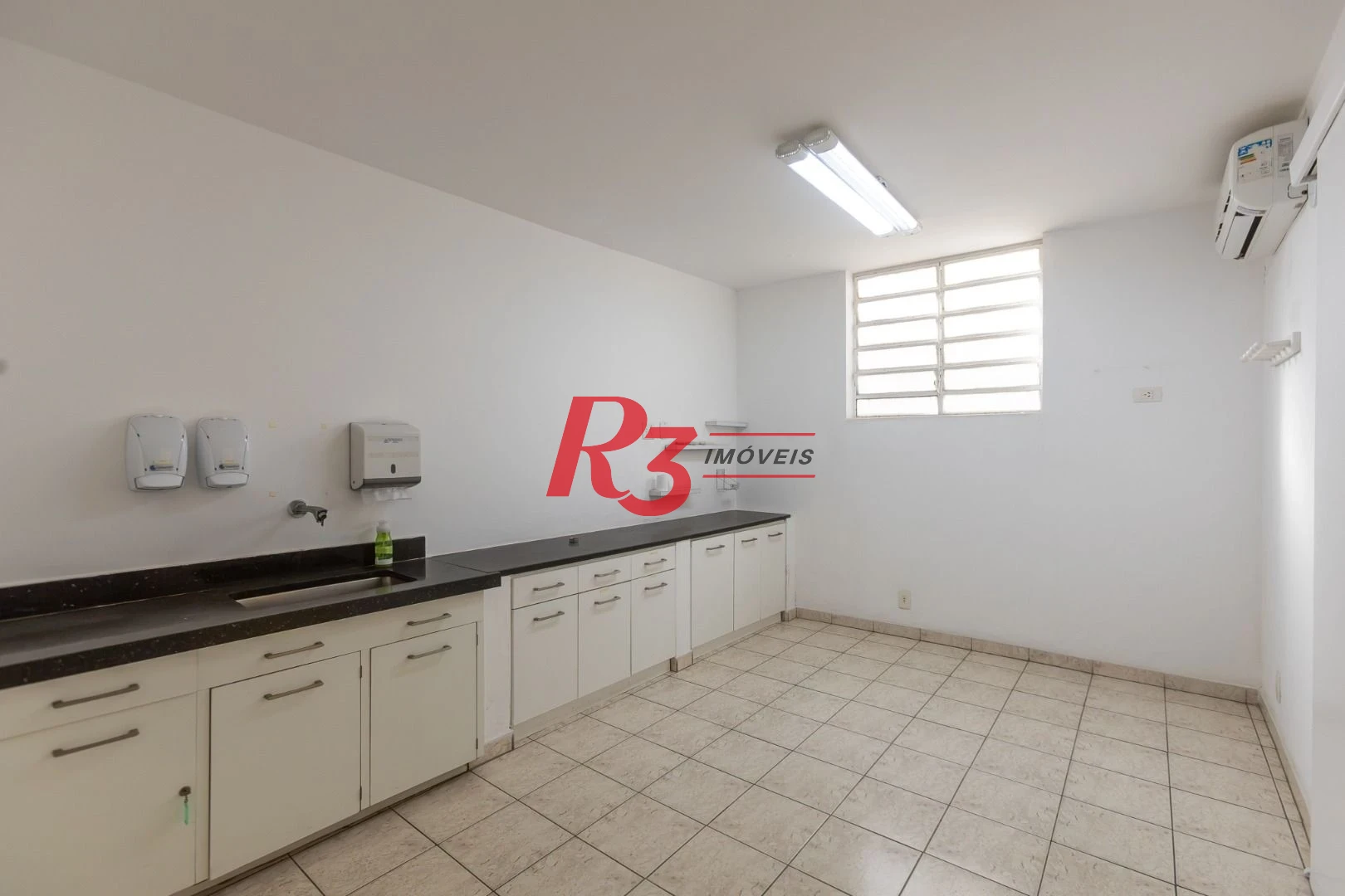 Casa, 354 m² - venda por R$ 5.000.000,00 ou aluguel por R$ 30.000,01/mês - Boqueirão - Santos/SP