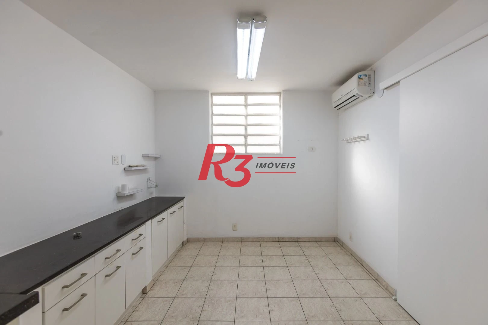 Casa, 354 m² - venda por R$ 5.000.000,00 ou aluguel por R$ 30.000,01/mês - Boqueirão - Santos/SP