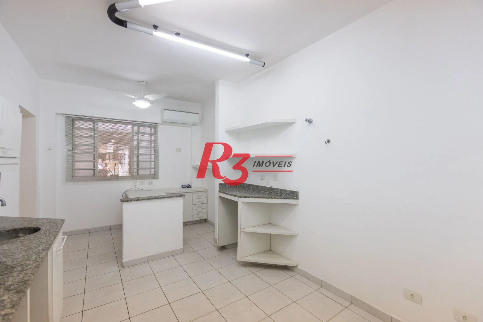 Casa, 354 m² - venda por R$ 5.000.000,00 ou aluguel por R$ 30.000,01/mês - Boqueirão - Santos/SP
