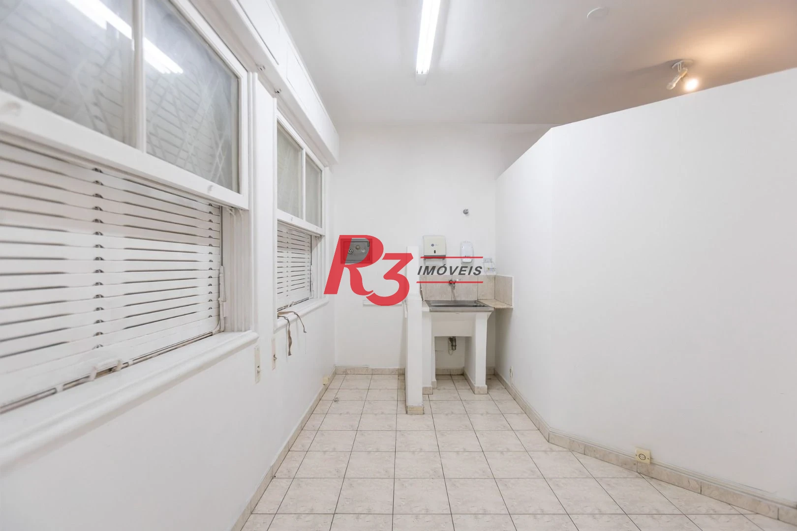 Casa, 354 m² - venda por R$ 5.000.000,00 ou aluguel por R$ 30.000,01/mês - Boqueirão - Santos/SP