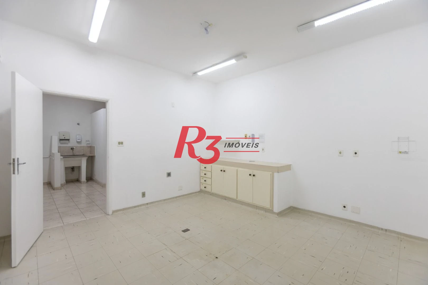Casa, 354 m² - venda por R$ 5.000.000,00 ou aluguel por R$ 30.000,01/mês - Boqueirão - Santos/SP