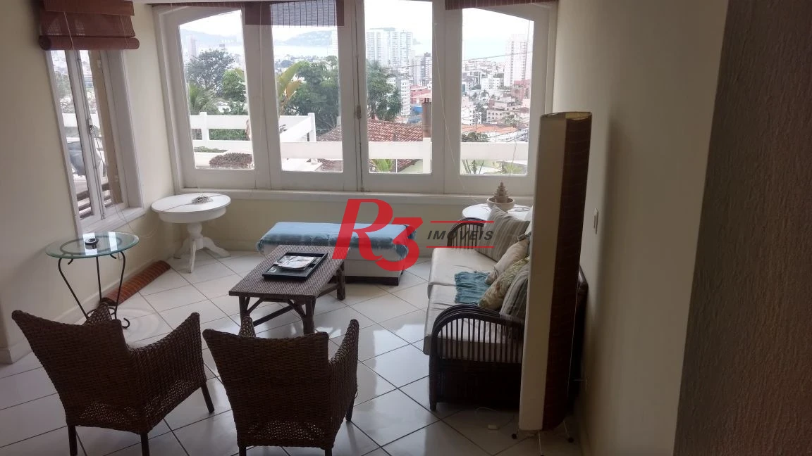 Lindo Sobrado no Guaruja com vista ao mar