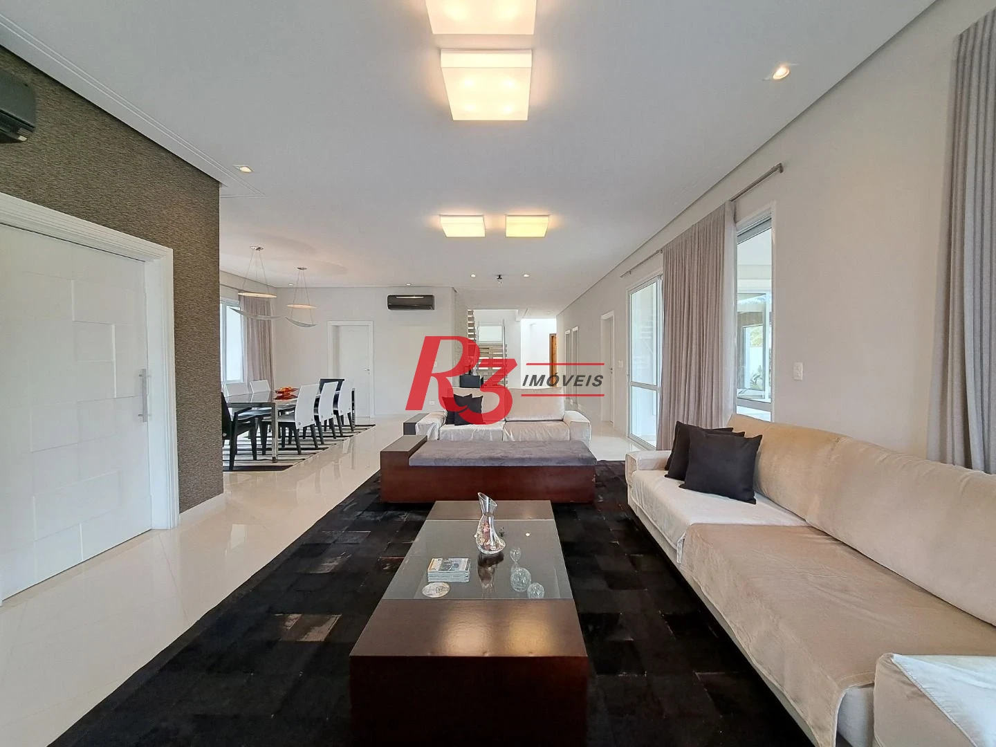 Maravilhosa casa no condomínio Granville Enseada Guarujá