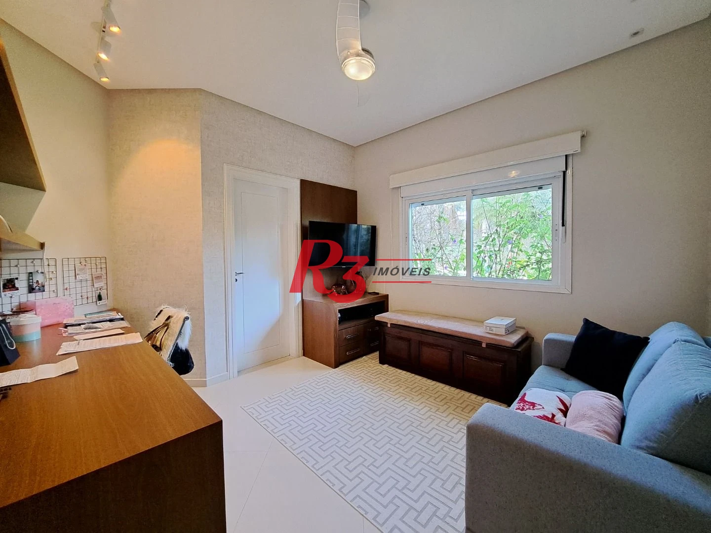 Maravilhosa casa no condomínio Granville Enseada Guarujá
