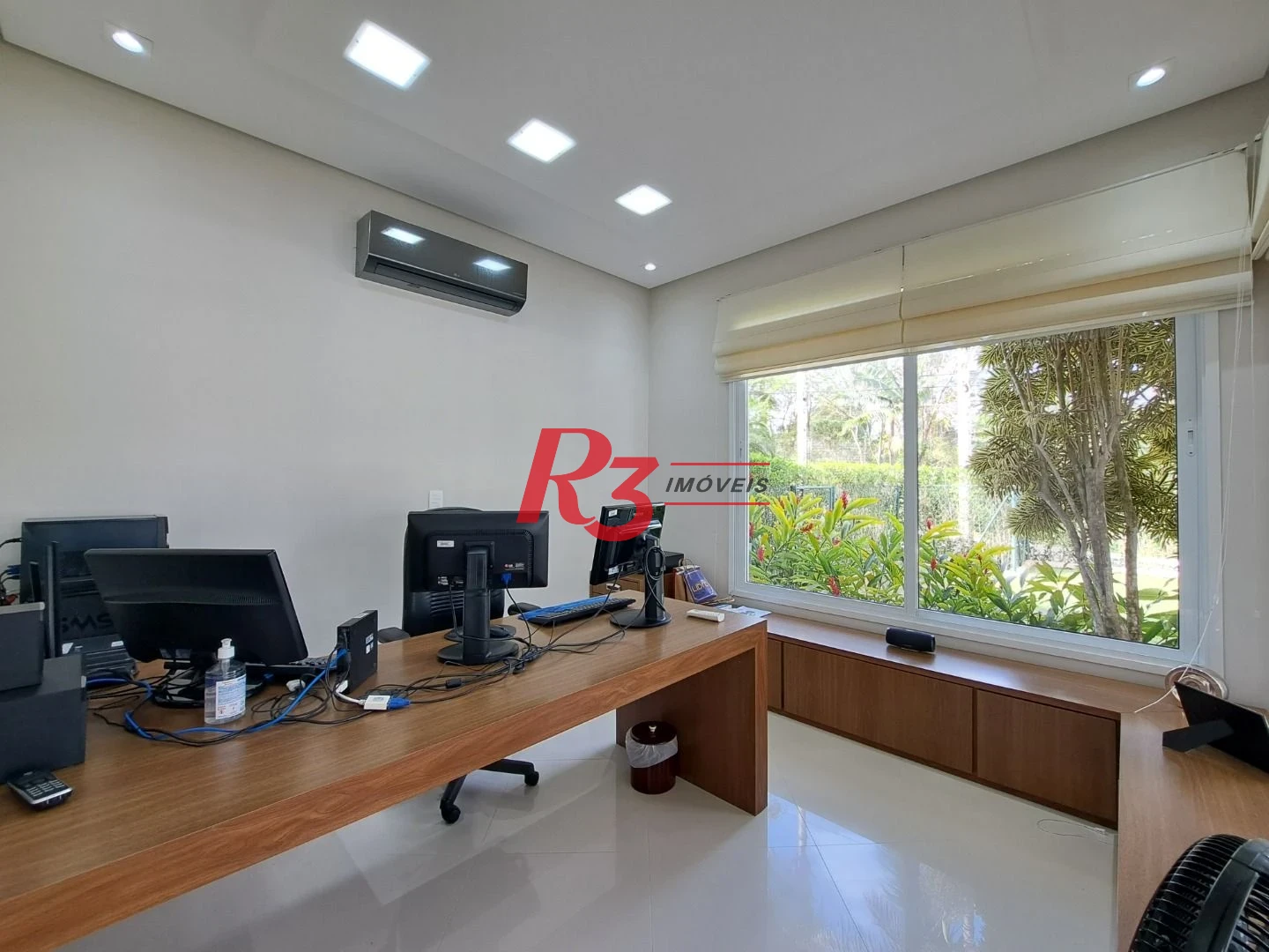 Maravilhosa casa no condomínio Granville Enseada Guarujá
