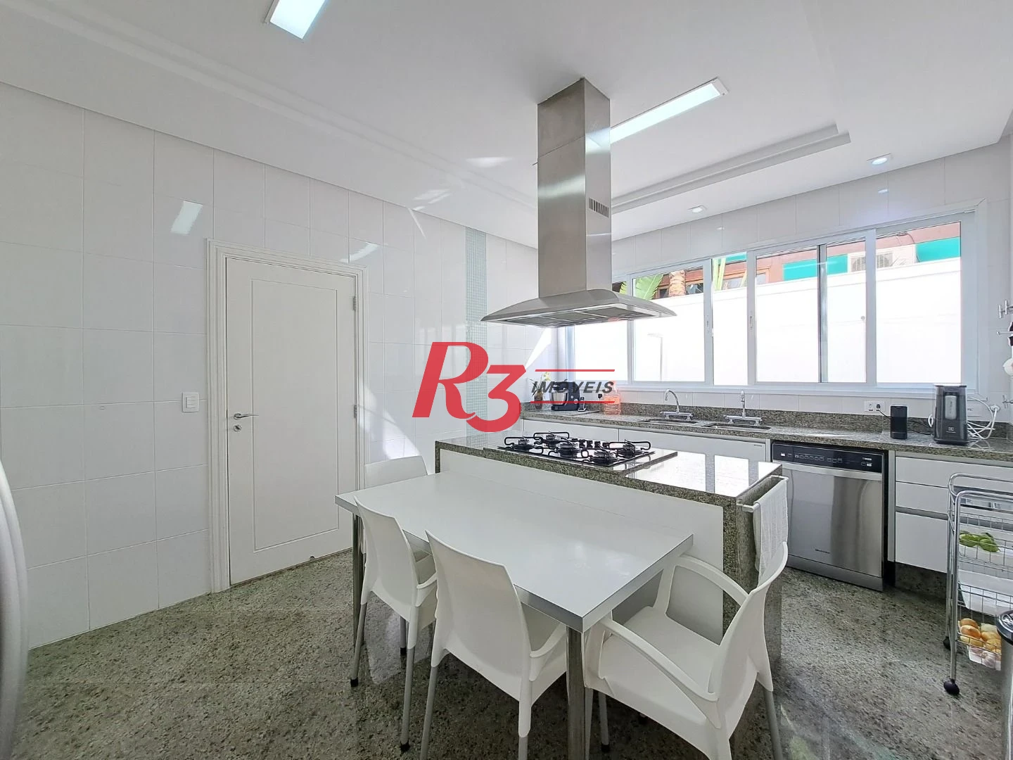Maravilhosa casa no condomínio Granville Enseada Guarujá