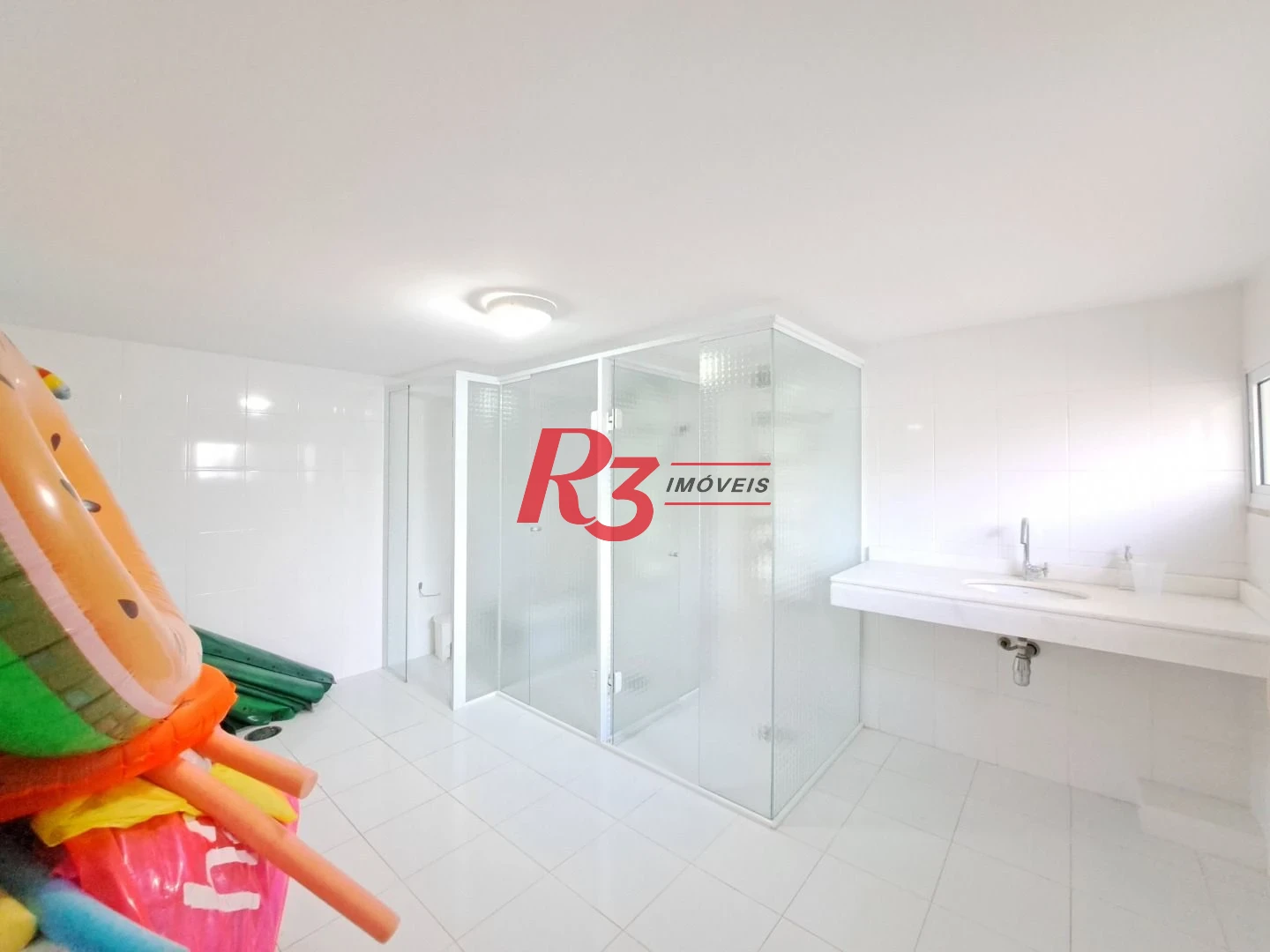 Maravilhosa casa no condomínio Granville Enseada Guarujá