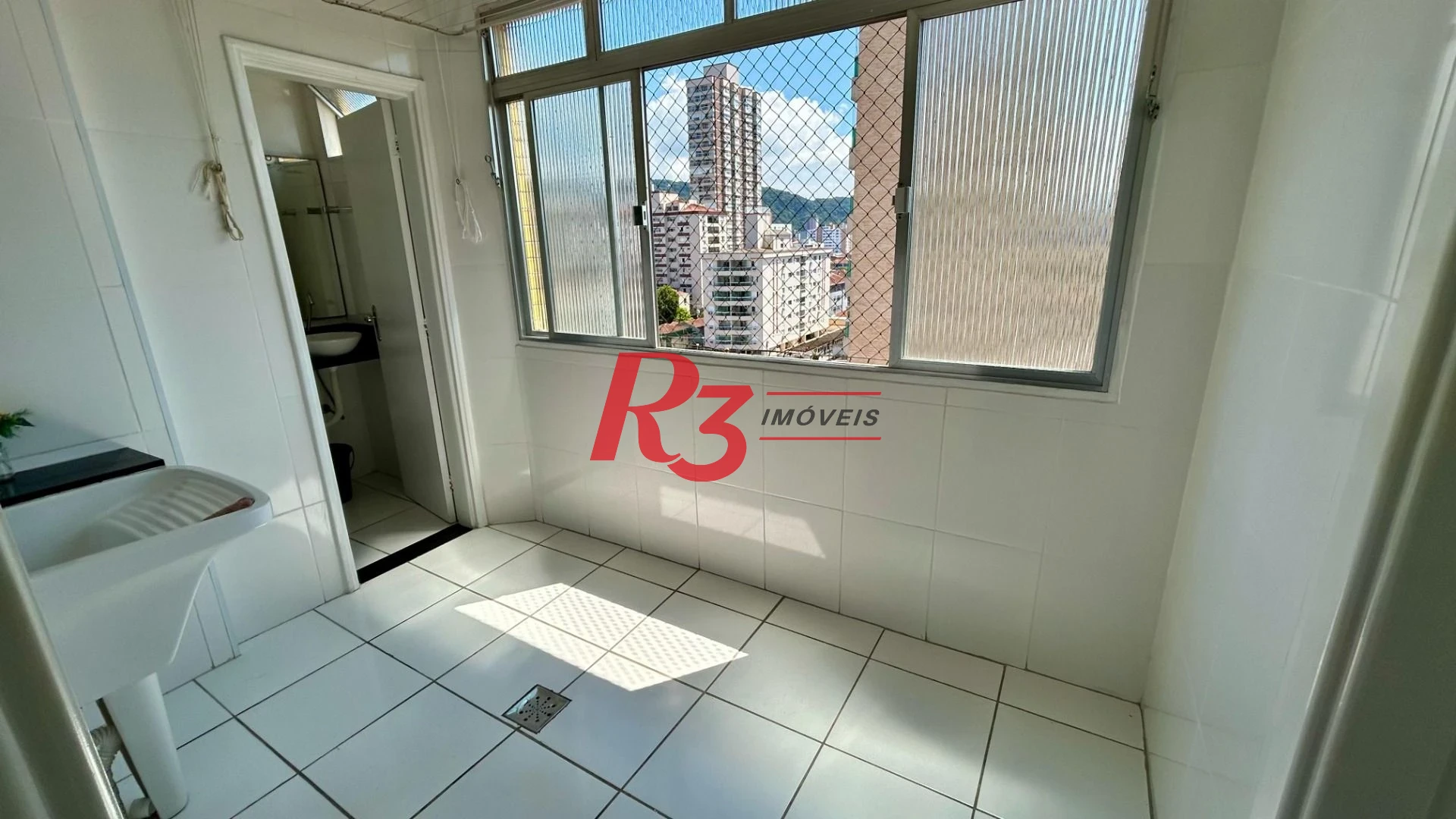 Apartamento com 3 dormitórios, 132 m² - venda por R$ 1.070.000,00 ou aluguel por R$ 7.200,00/mês - Pompéia - Santos/SP