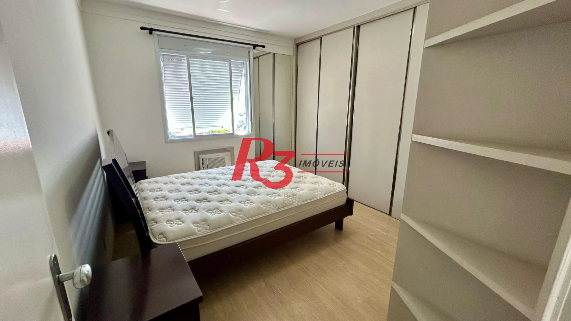 Apartamento com 3 dormitórios, 132 m² - venda por R$ 1.070.000,00 ou aluguel por R$ 7.200,00/mês - Pompéia - Santos/SP