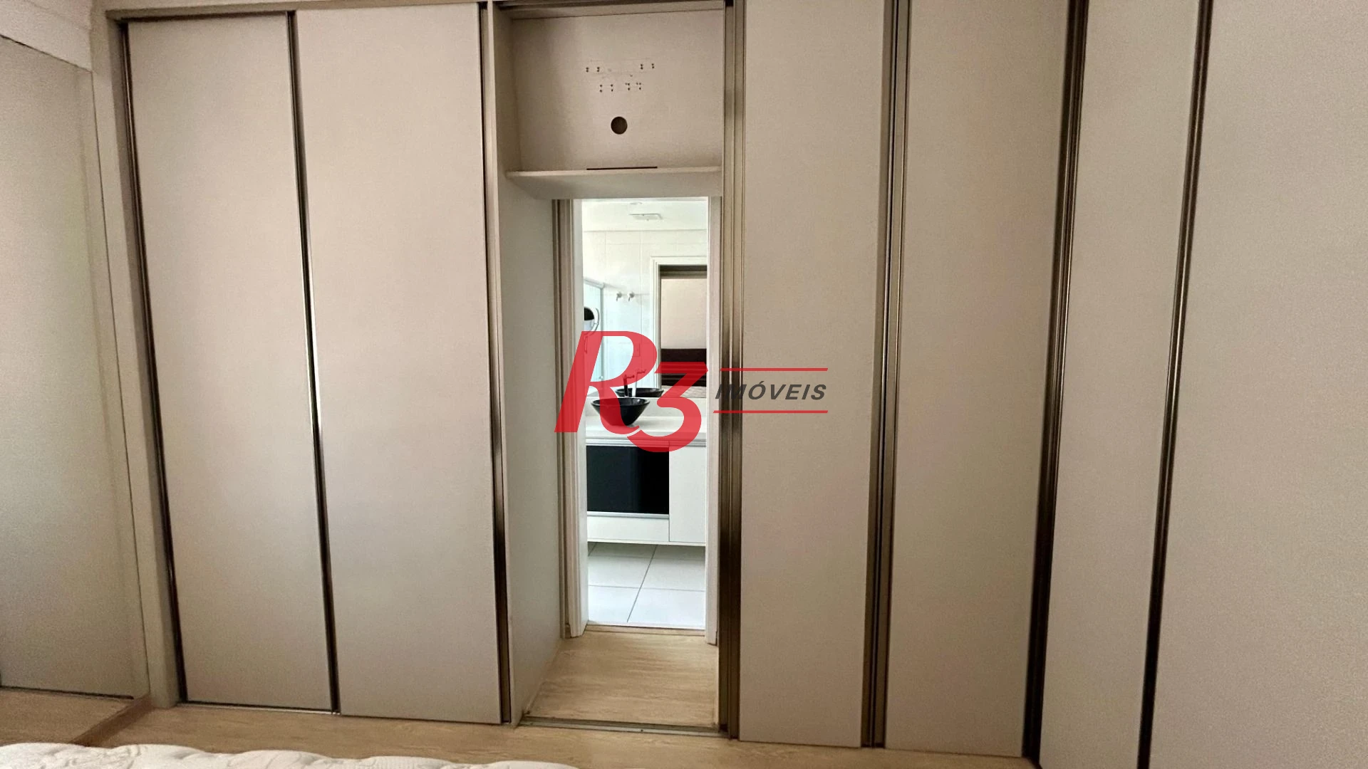 Apartamento com 3 dormitórios, 132 m² - venda por R$ 1.070.000,00 ou aluguel por R$ 7.200,00/mês - Pompéia - Santos/SP