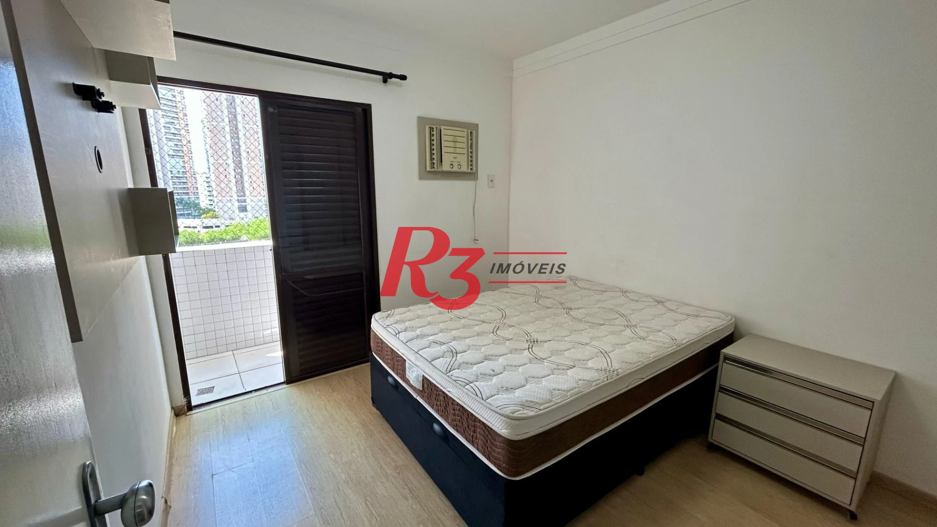 Apartamento com 3 dormitórios, 132 m² - venda por R$ 1.070.000,00 ou aluguel por R$ 7.200,00/mês - Pompéia - Santos/SP