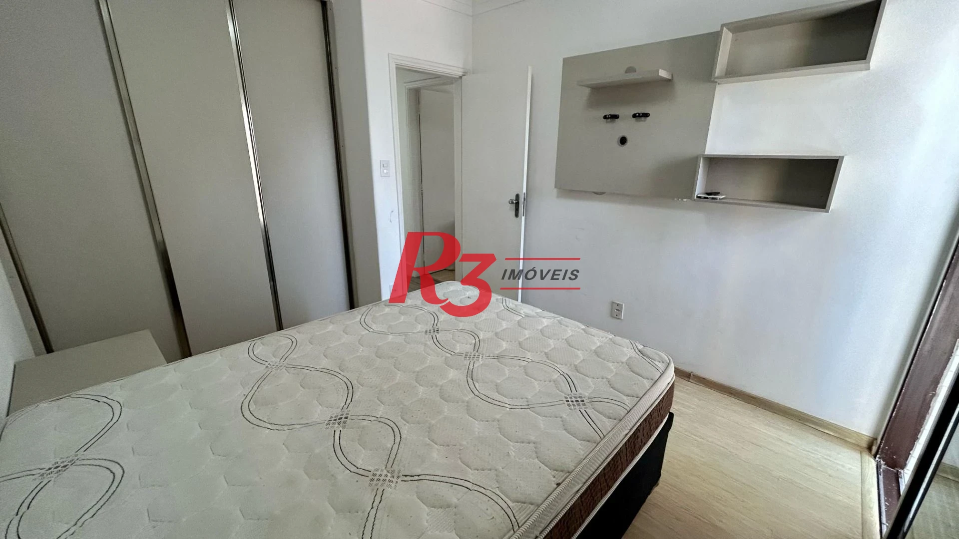 Apartamento com 3 dormitórios, 132 m² - venda por R$ 1.070.000,00 ou aluguel por R$ 7.200,00/mês - Pompéia - Santos/SP