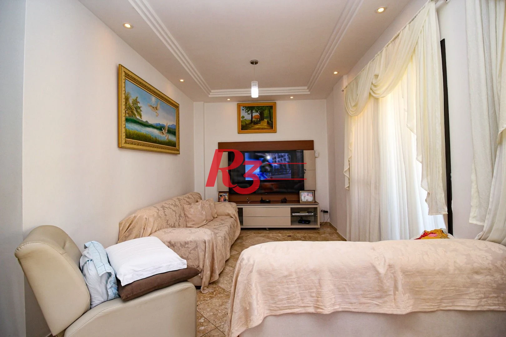 Apartamento com 2 quartos 2 suites, dep completa, 2 vagas