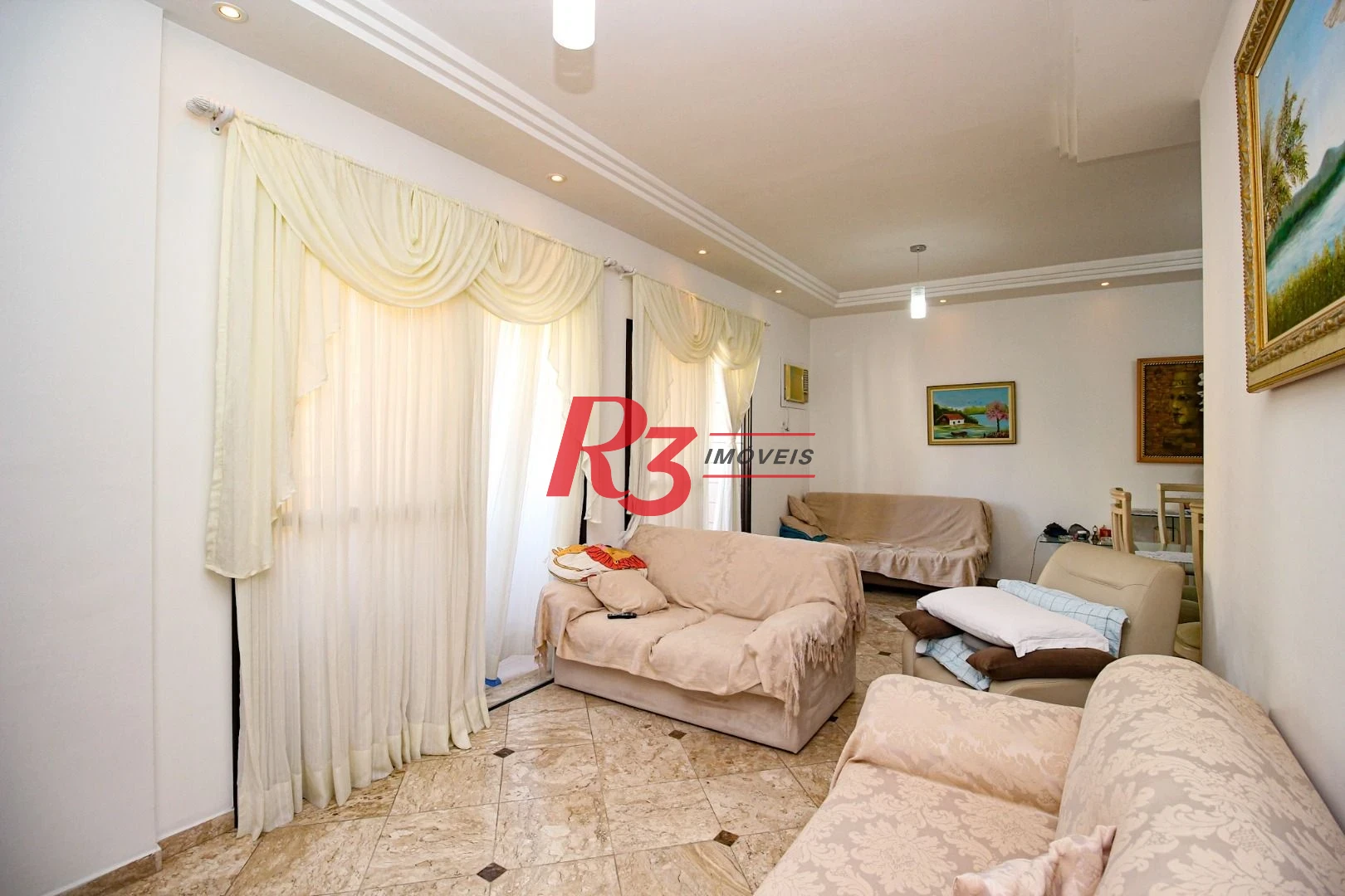 Apartamento com 2 quartos 2 suites, dep completa, 2 vagas