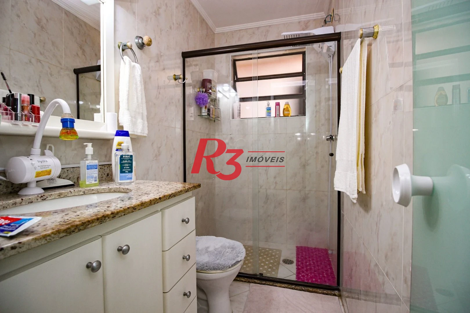 Apartamento com 2 quartos 2 suites, dep completa, 2 vagas